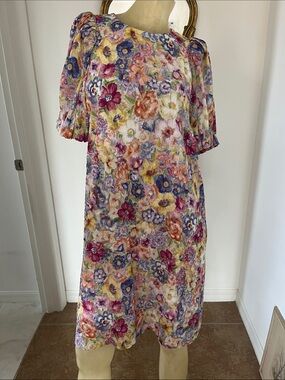 Beautiful Sara Campbell Floral Dress